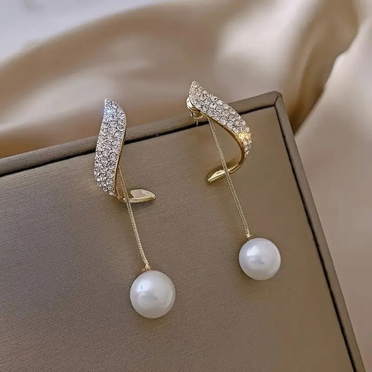 1 Pair Women'S Elegant Hanging Earrings.