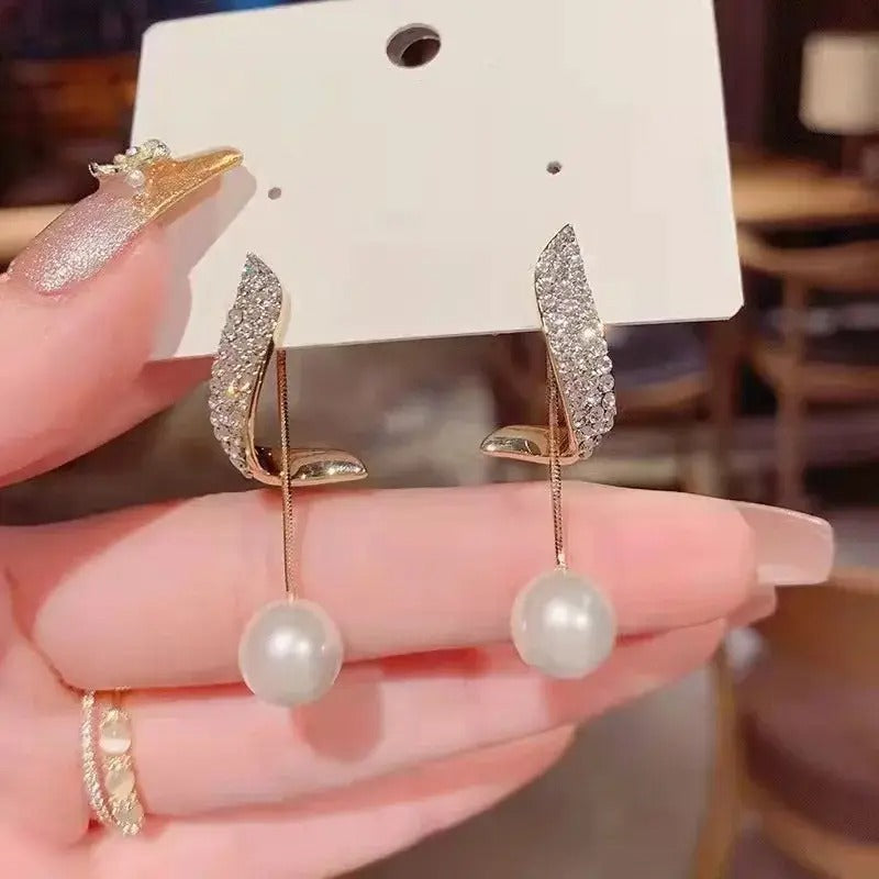 1 Pair Women'S Elegant Hanging Earrings.