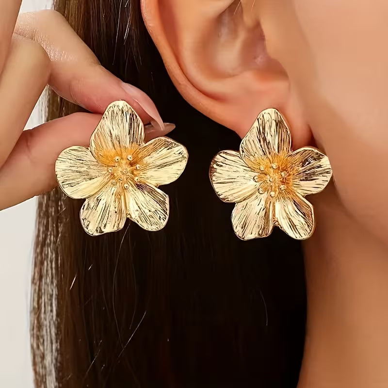 Fashionable Retro Golden Flower Earrings for Women