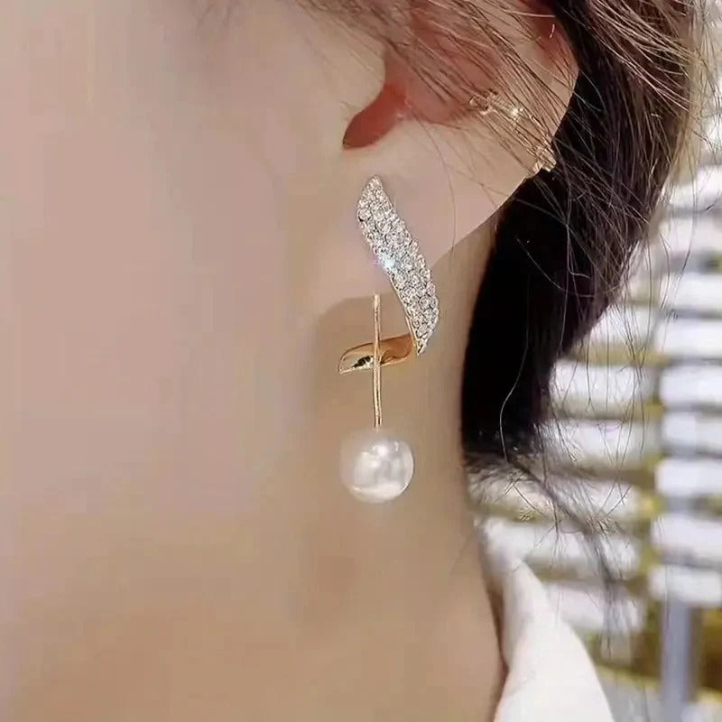 1 Pair Women'S Elegant Hanging Earrings.