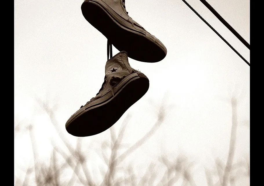 closed-toe design