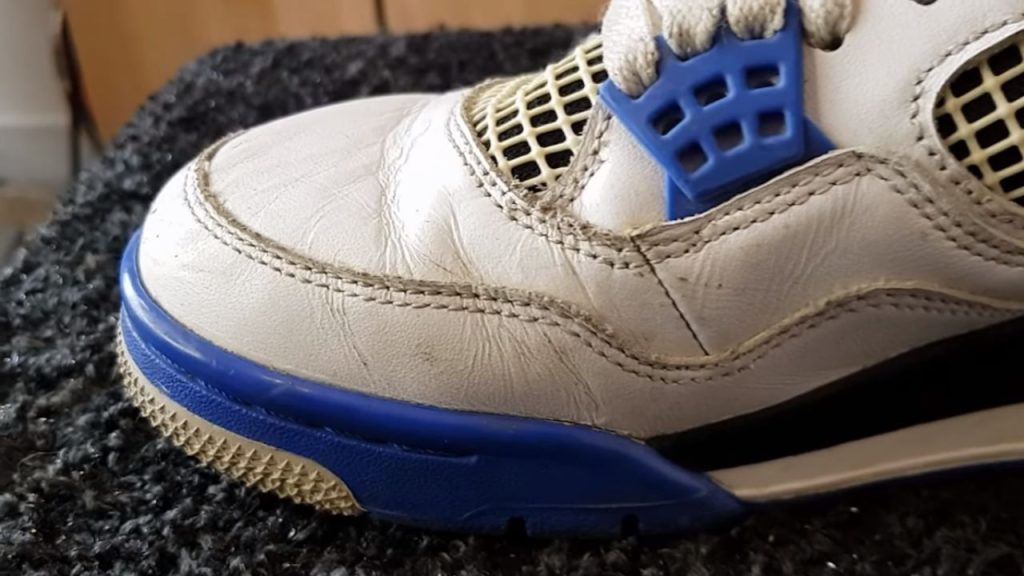 Get Creases Out of Jordan 4