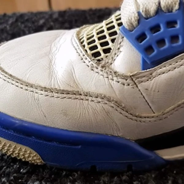 Get Creases Out of Jordan 4