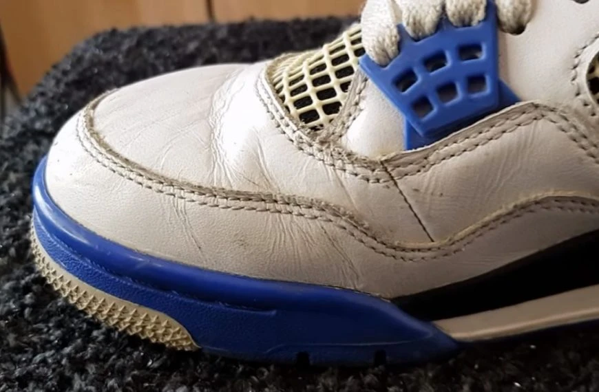 How to Get Creases Out of Jordan 4 Shoes Easily? 2023